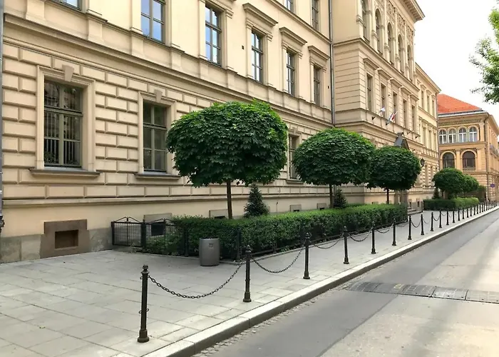 Lägenhet Urban Hideaway Kraków